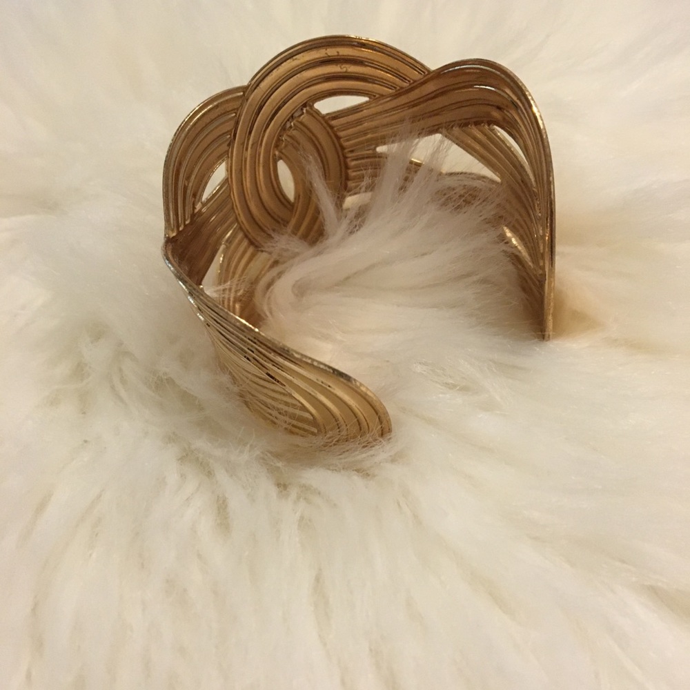 • Golden Cuff • - Picture 2 of 2